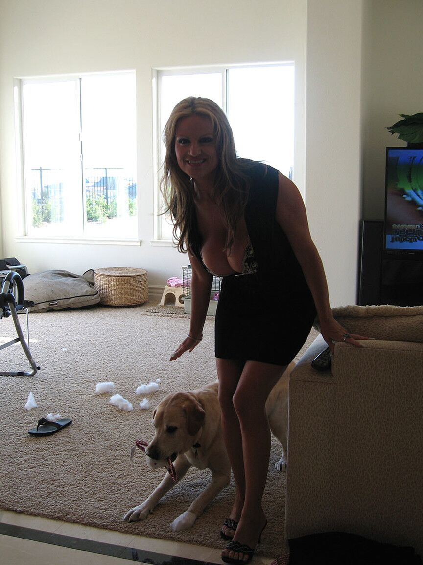 16P Man fools around at home with Kelly Madison and her black friend Lacey Duvalle