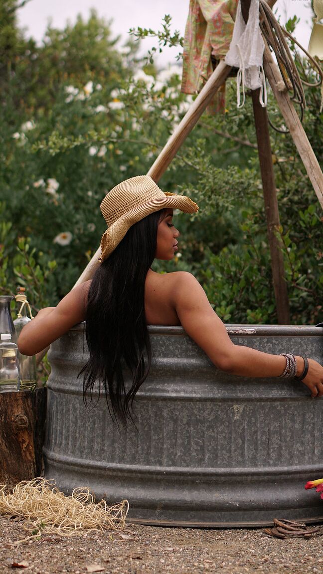 17P Ebony cowgirl Jenna J Foxx with juicy tits is tempted by married man