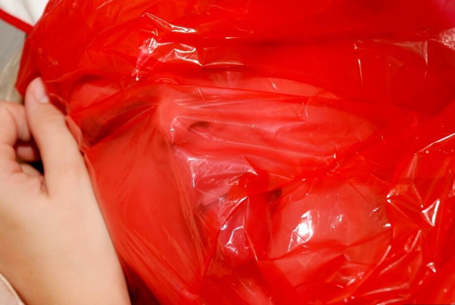 20P Rubia amateur expone su cuerpazo con ropa de enfermera transparente