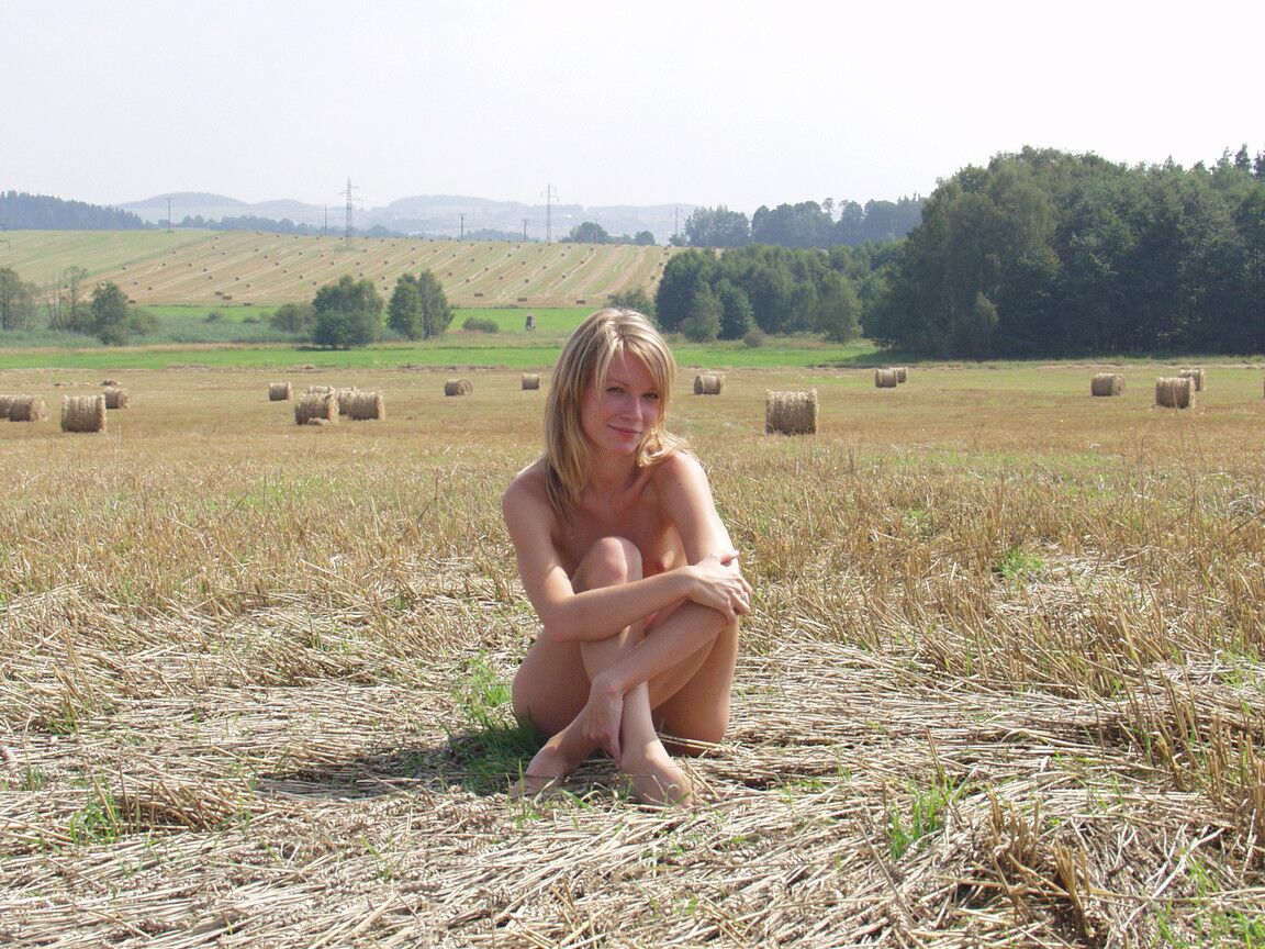 21P Met Art Gwyneth A