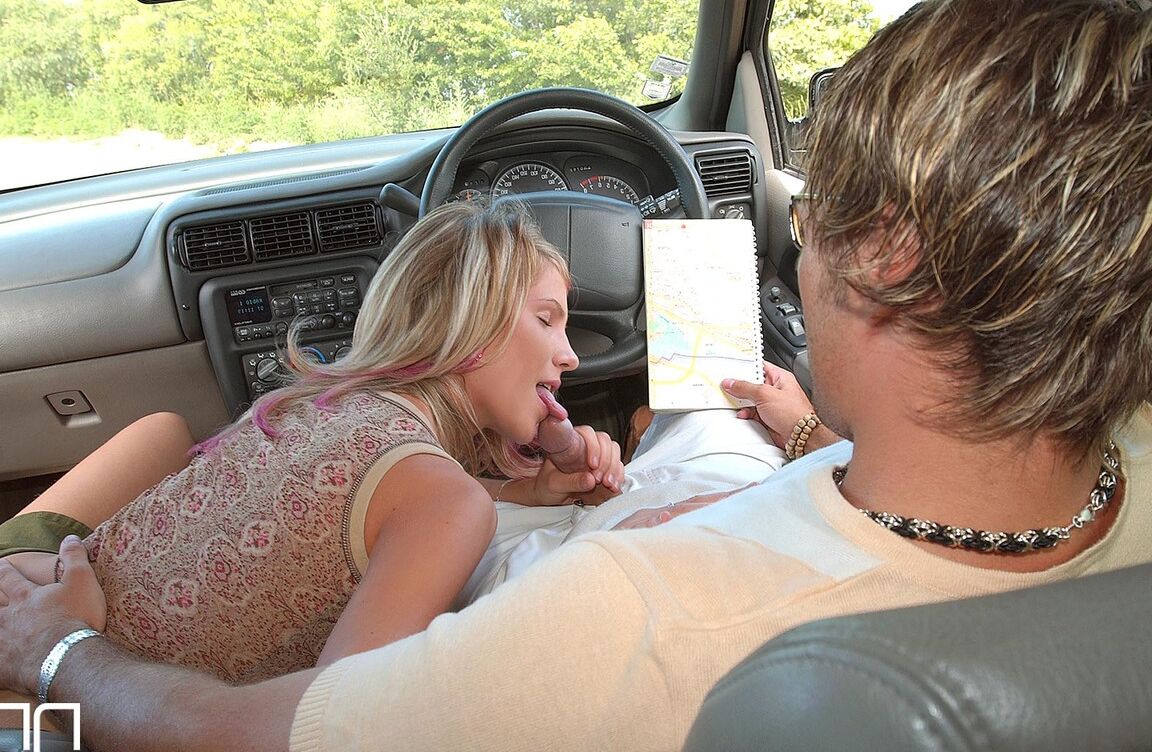 21P Blonde hitchhiker Tiffany Rousso blows the driver to ejaculation for the ride