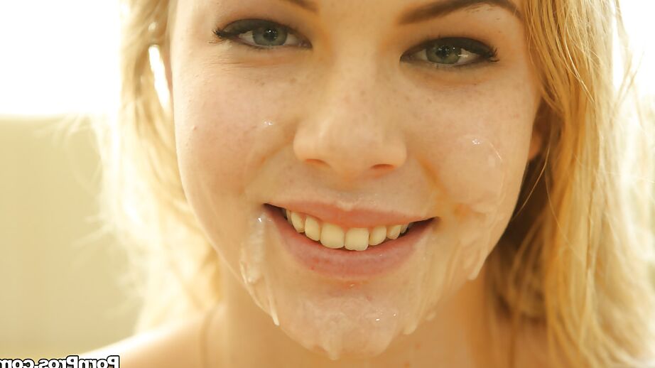 16P Baise en gorge profonde d'une étonnante beauté blonde Lexi Davis et son homme