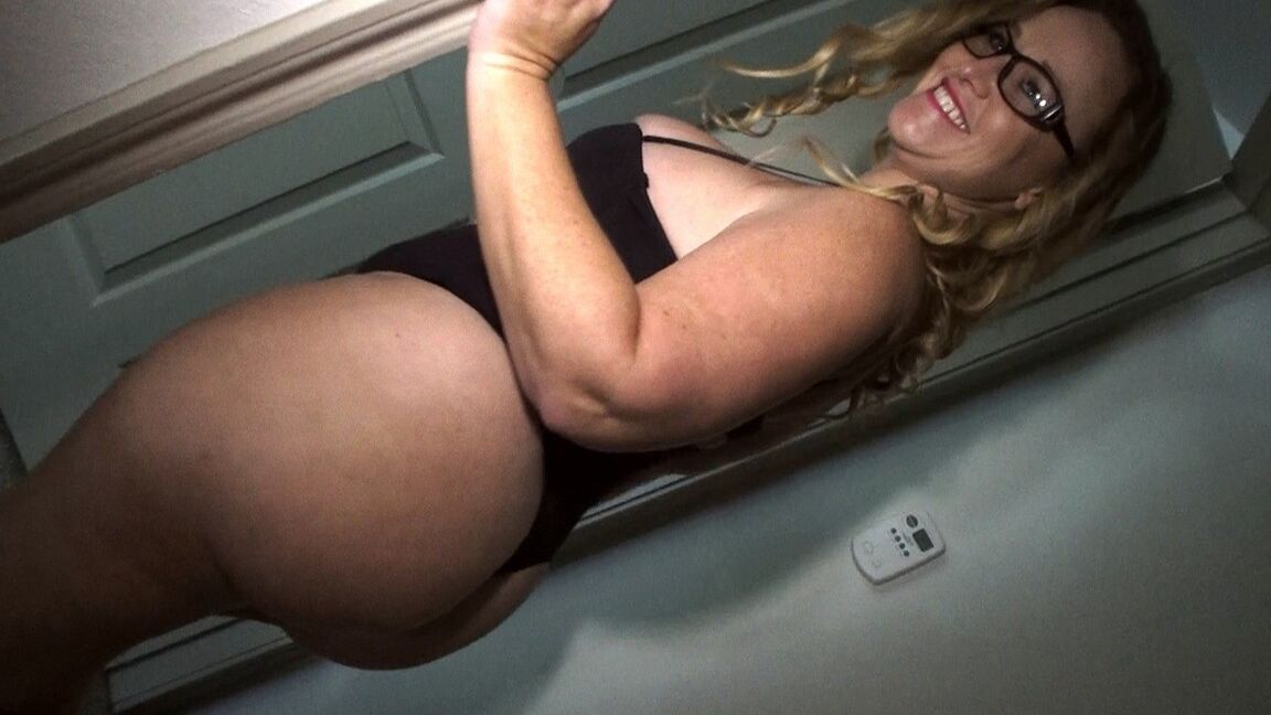 17P Amateur BBW Dee Siren partakes in hardcore sex with two men at once
