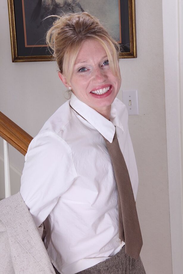 15P Classy MILF Holly Jones unbuttons after work to model totally nude