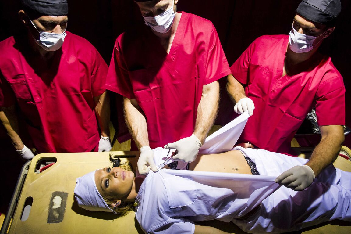 21P Doctor Aventuras Nikki Sexx