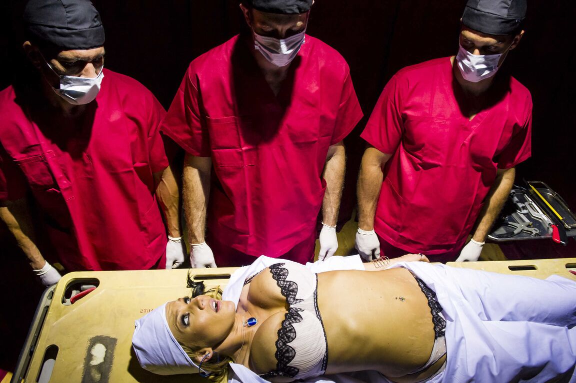 21P Doctor Aventuras Nikki Sexx