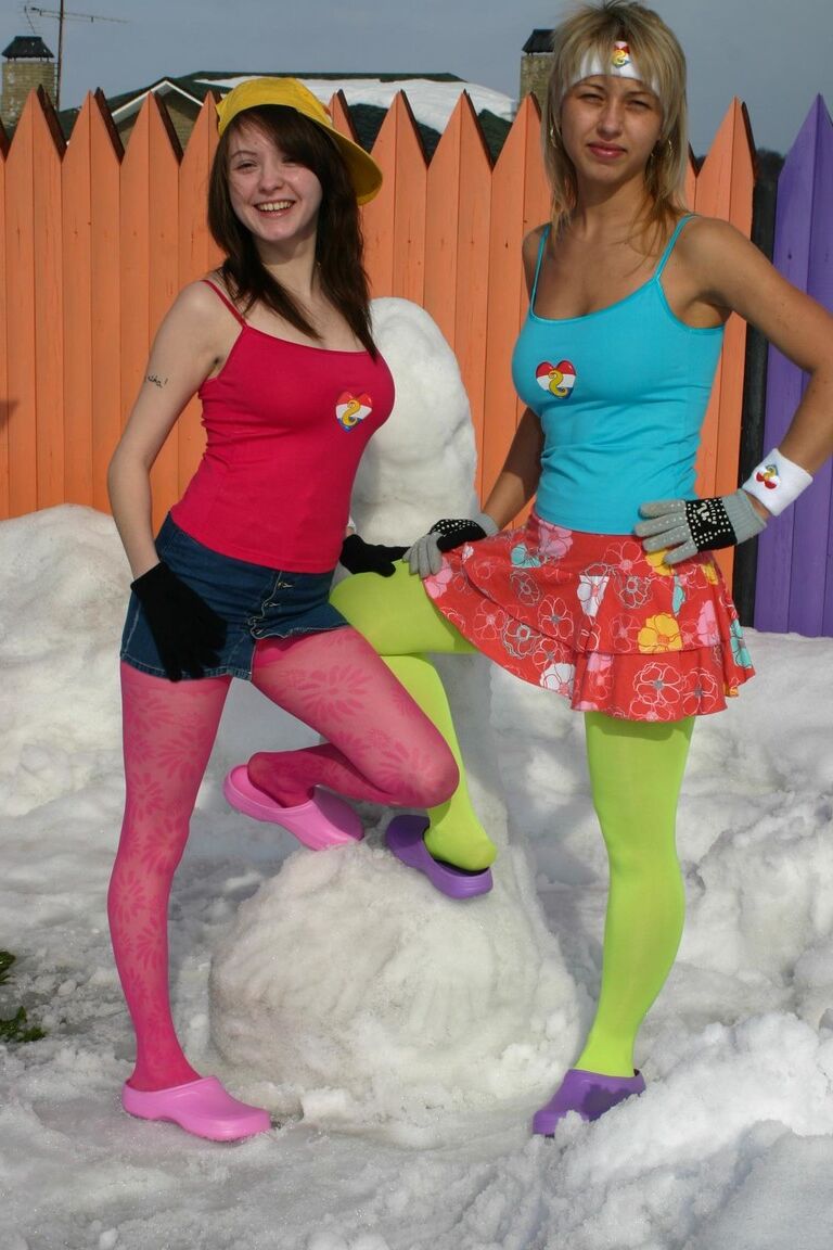 21P Club Seventeen Anita D, Maya D