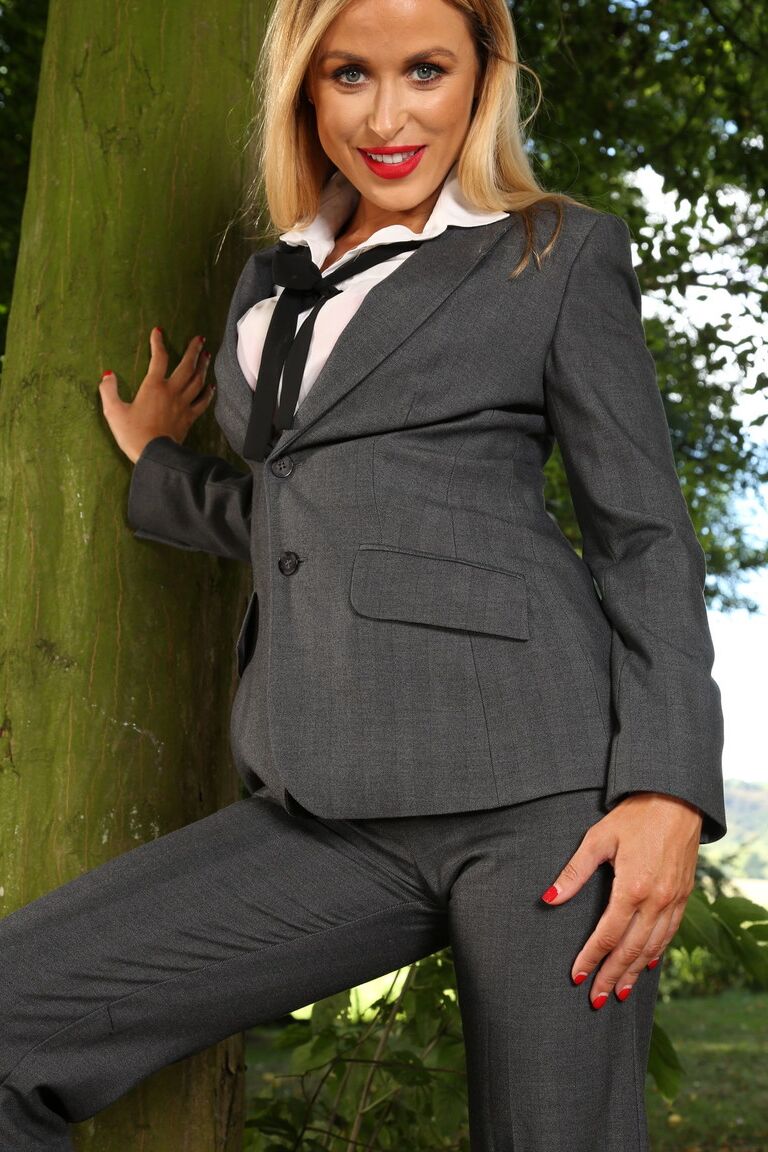 21P Business lady Rosie W loses her uniform in the forest and poses in lingerie