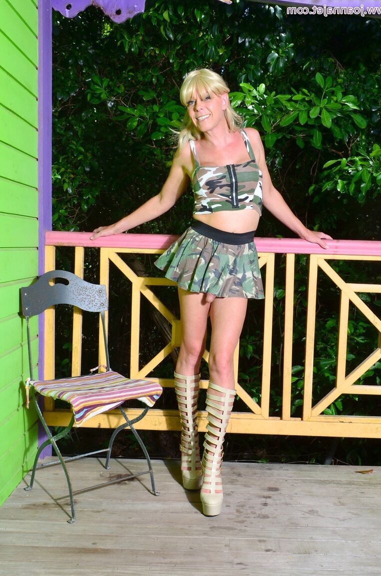 12P Joanna Jet Camo and Boots