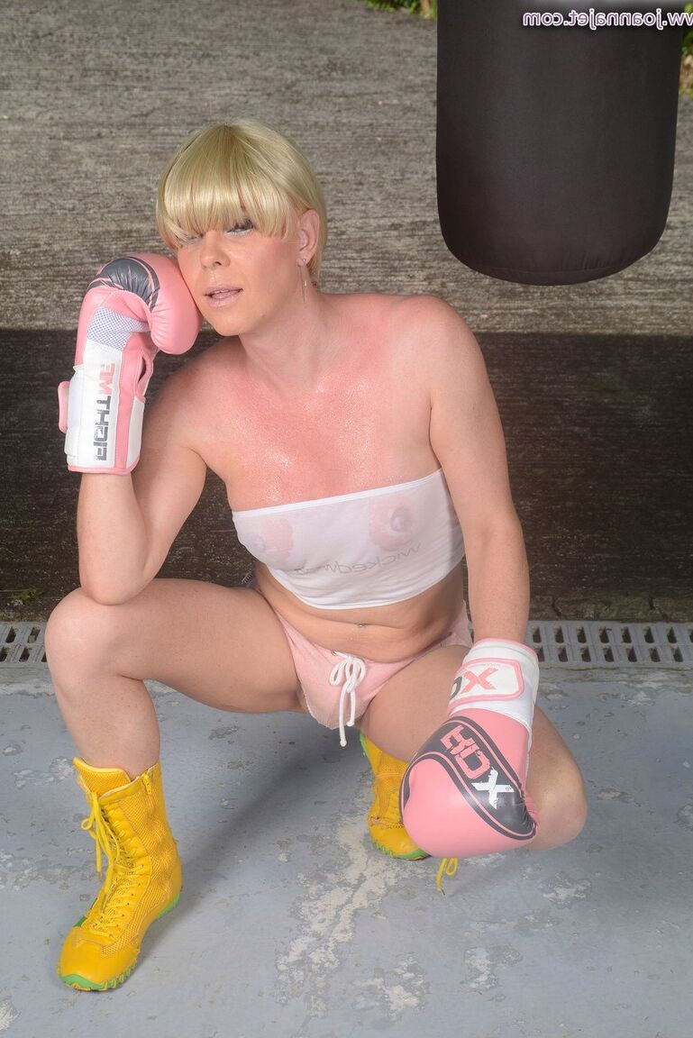 12P Joanna Jet Punched Out