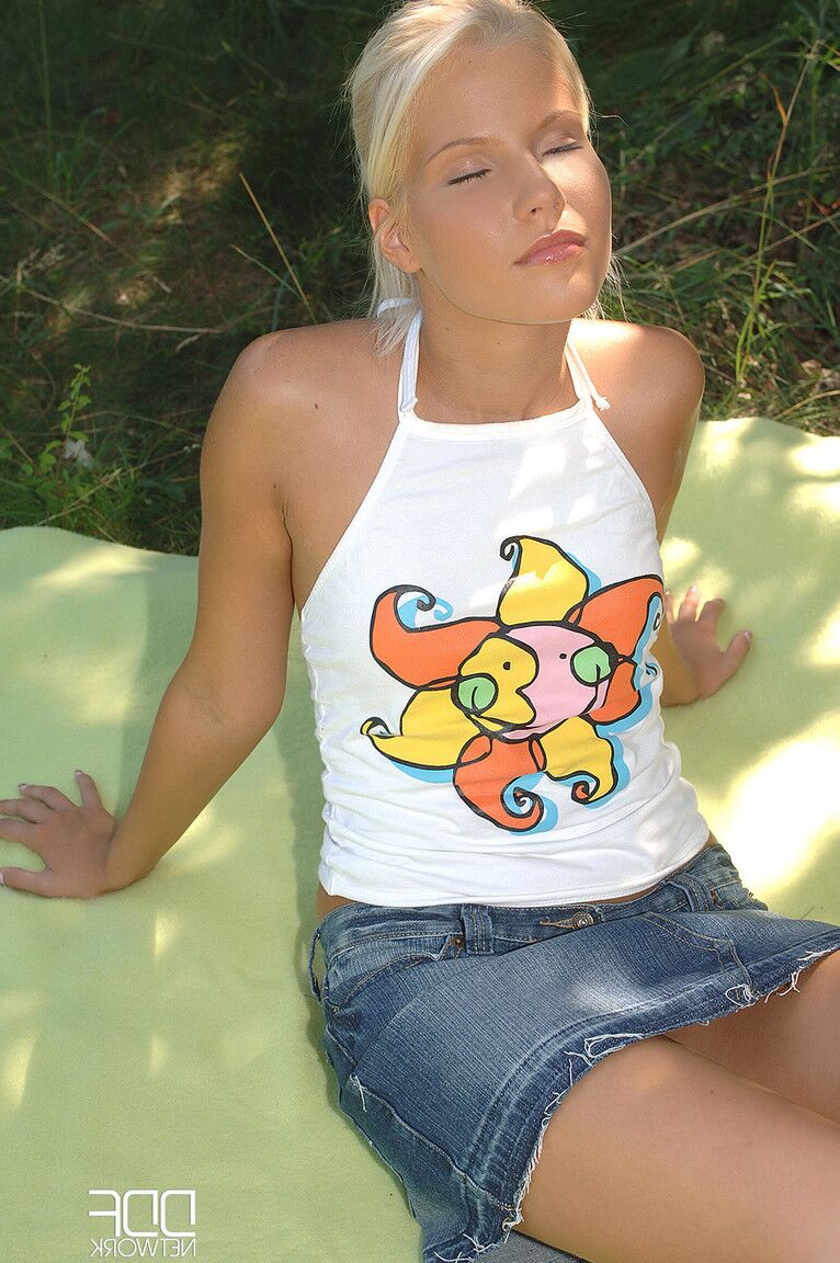 21P Euro Teen Erotik Rosa Muschi