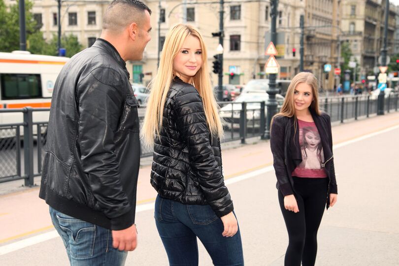 12P Heiße Babes in Jeans