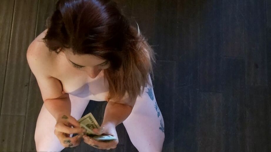 16P A prostituta nua Kat Monroe sopra um pau grande por dinheiro estilo POV
