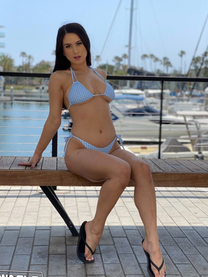 21P BJ Raw Jasmine Wilde