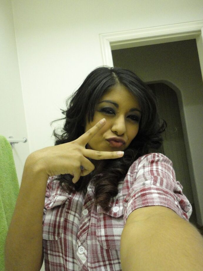 16P Brunette girlfriend type Ruby Reyes takes self shots on exposed boob in mirror