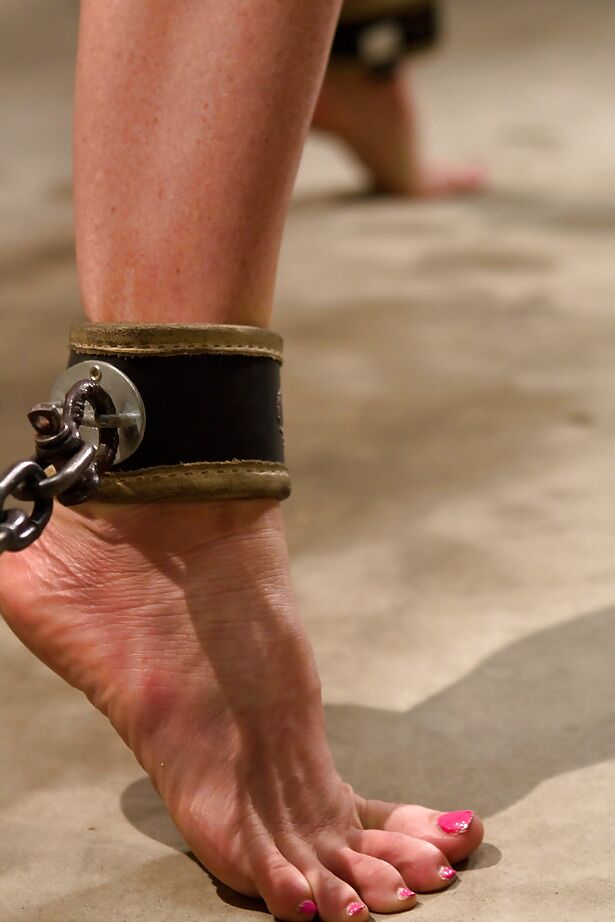 16P Skinny chick Ariel X and her bald vagina struggle in chains