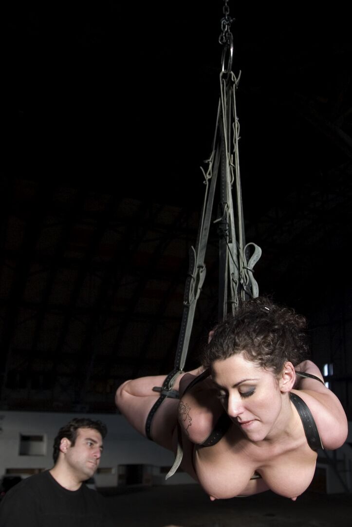 21P Device Bondage Peter, Princess Donna Dolore