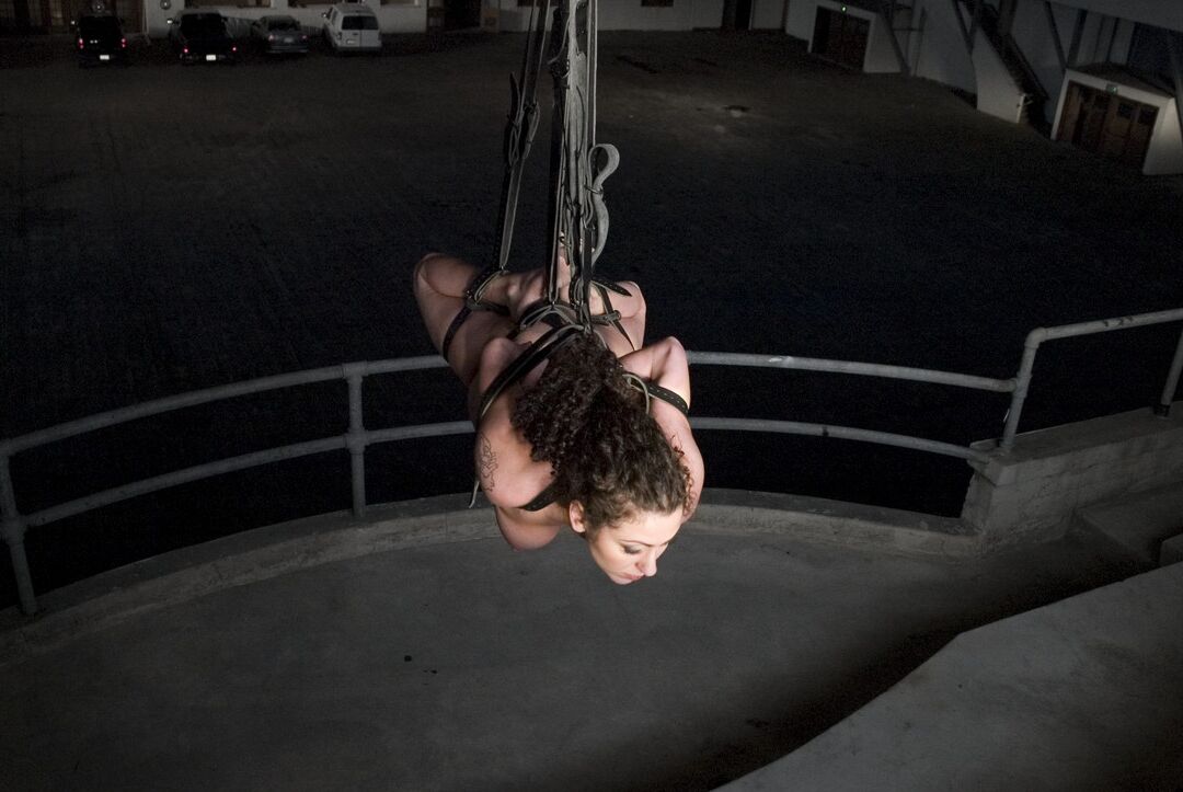 21P Device Bondage Peter, Princess Donna Dolore