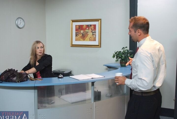 21P Freches Büro Melanie Jayne