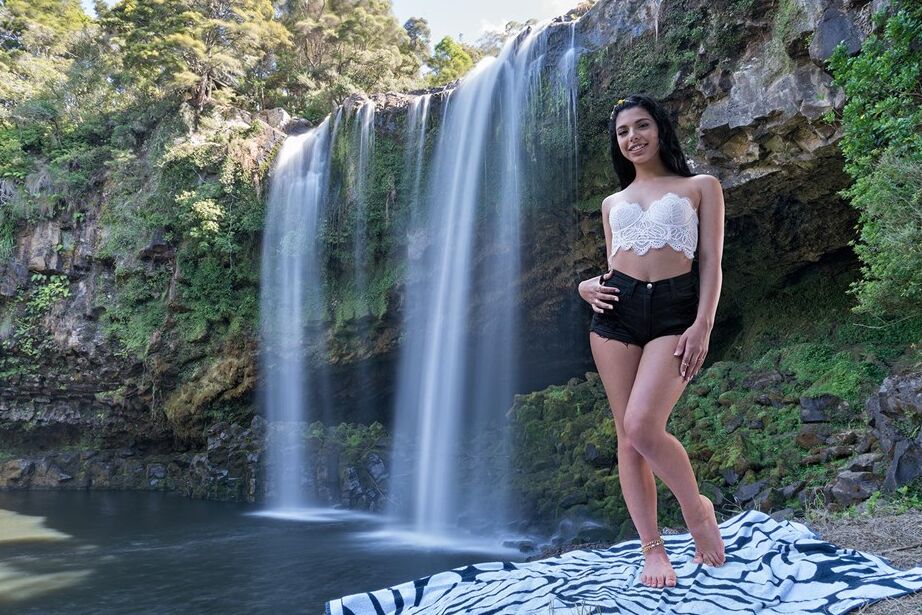 15P En La Grieta Gina Valentina