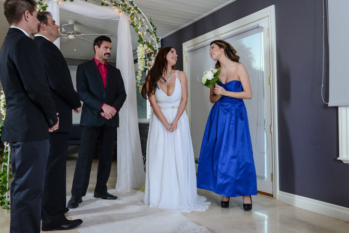 21P Noiva Angela White é analisada