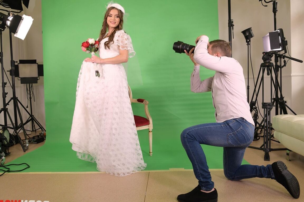 21P Mundo Pornô Evelina Querida