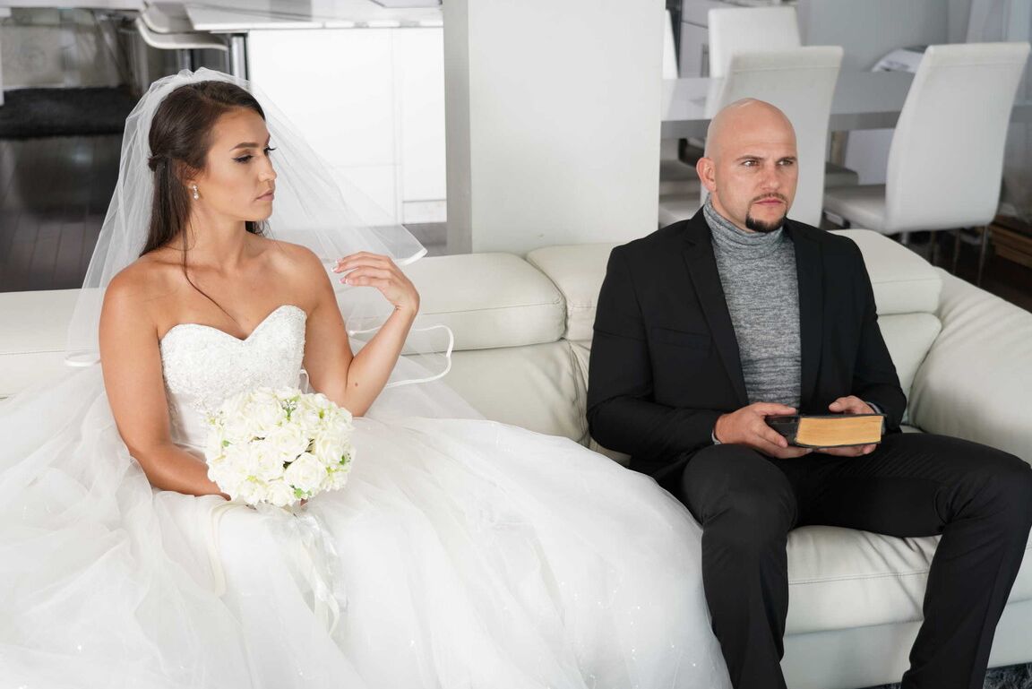 21P Bootylicious bride Kelsi Monroe screws a handsome officiant on her wedding day