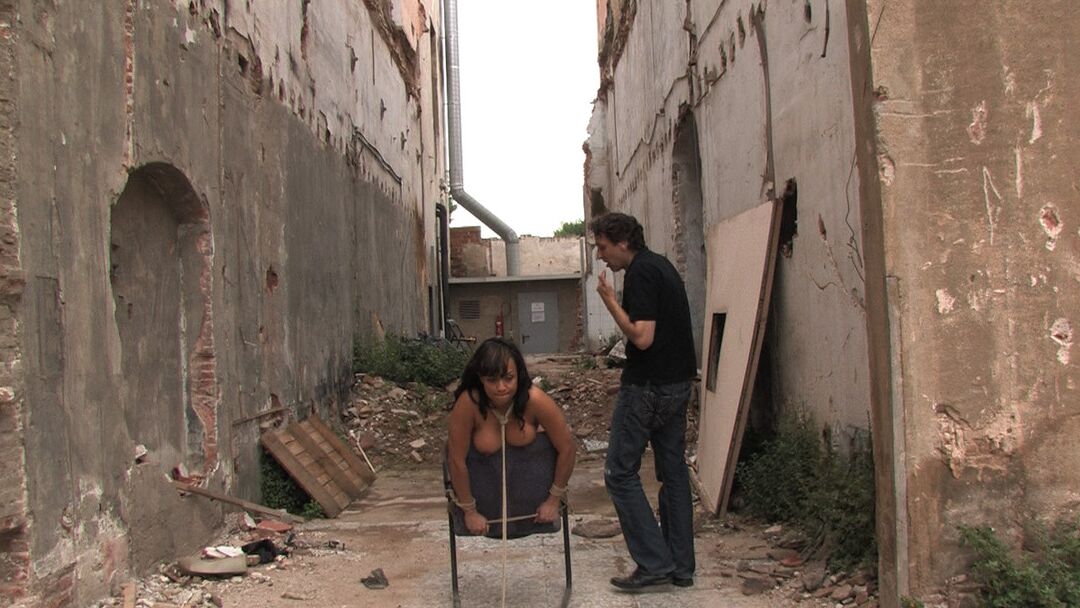 21P Public Disgrace Dunia Montenegro, Steve Holmes