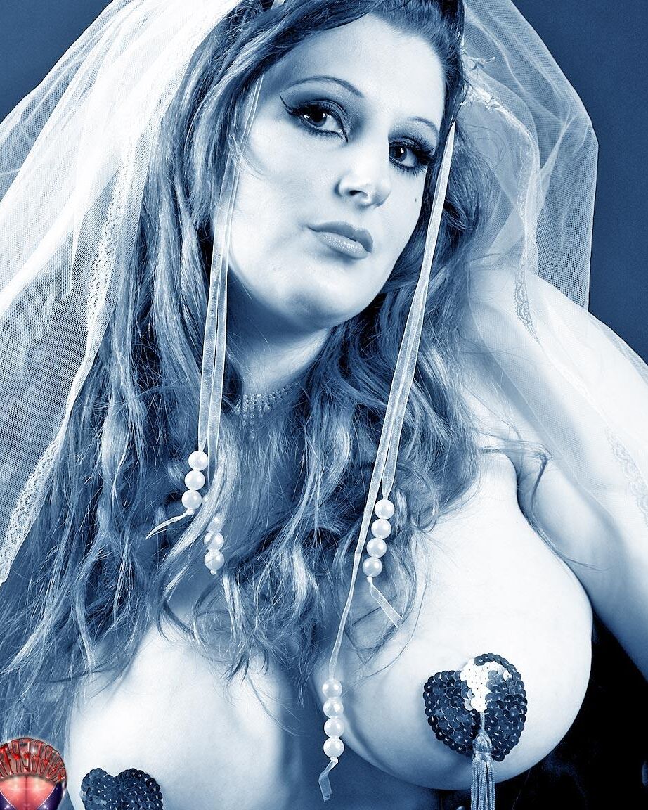 16P Rubber Tits The Bride Part 1