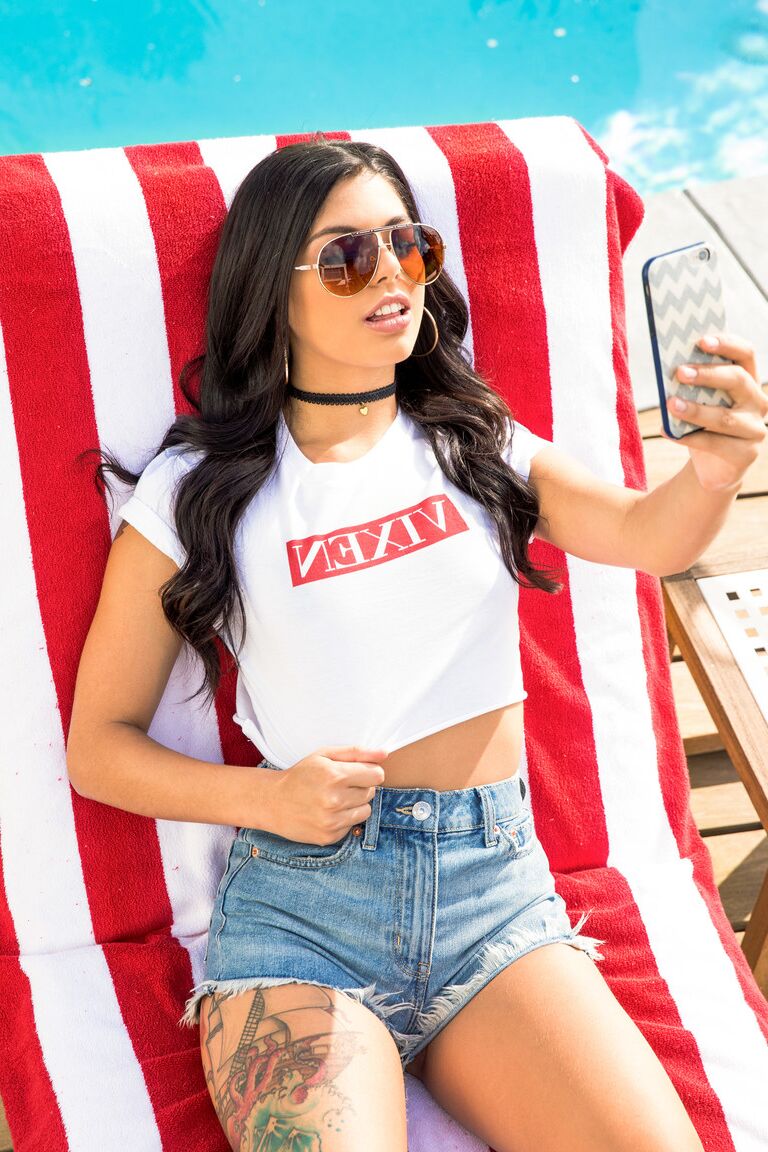 21P Vixen Gina Valentina, Xander Corvus