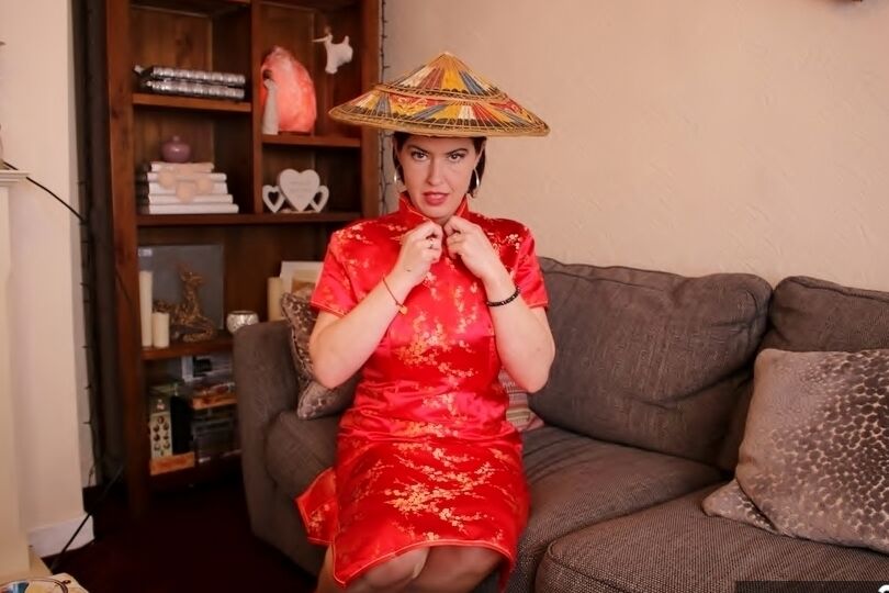 20P British MILF Juicey Janey slips off a Japanese themed dress in a matching hat