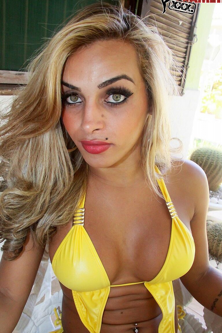 16P TGirls XXX Larissa Meclayne