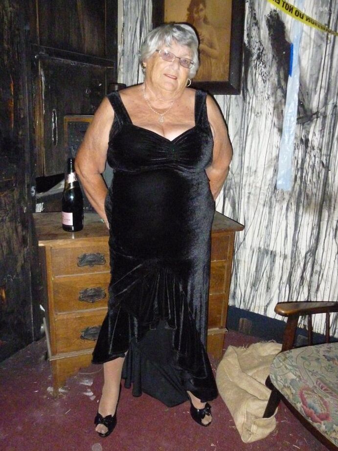 20P Old woman Grandma Libby sticks an empty bottle of booze in her vagina