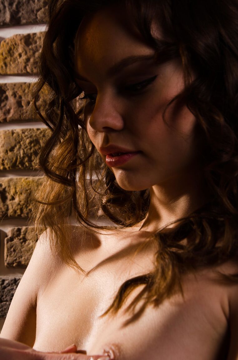 21P La Vie Érotique Lona