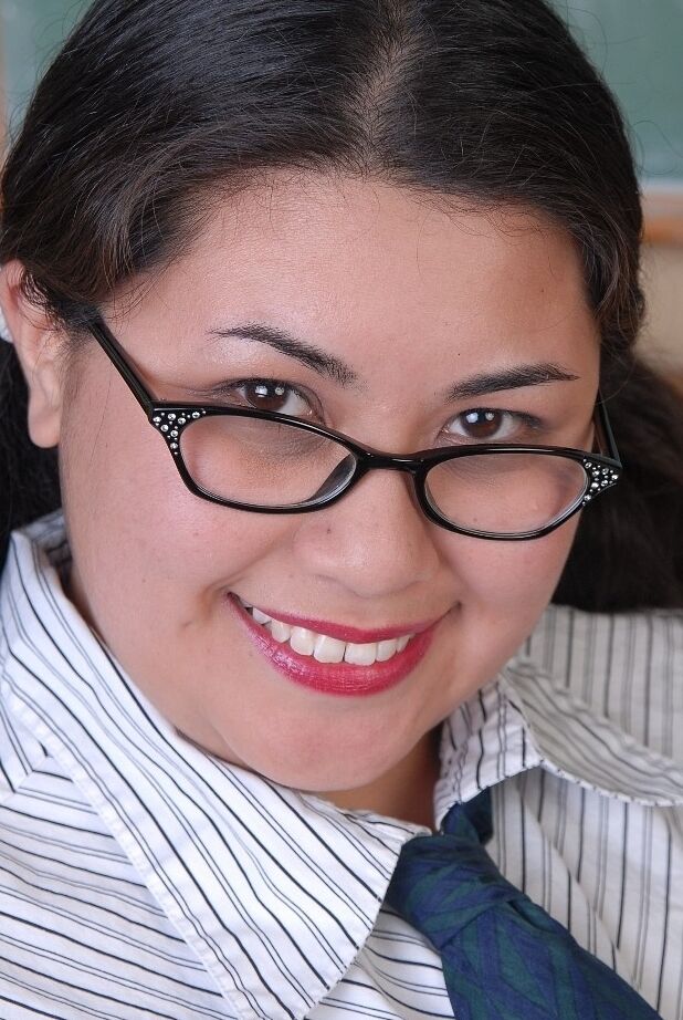 16P SSBBW 眼鏡をかけた女子高生が教室で膣で汚いことをする