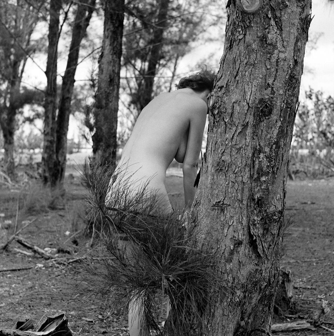 14P Black and white photoshooting with sexy playboy playmate Myrna Weber