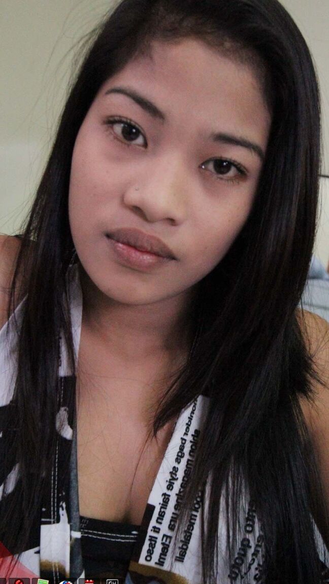 15P L'amateur asiatique Mitch laisse échapper le sperme de sa chatte après un rapport sexuel avec un étranger
