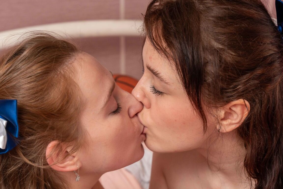 21P Lésbicas amadoras Elza