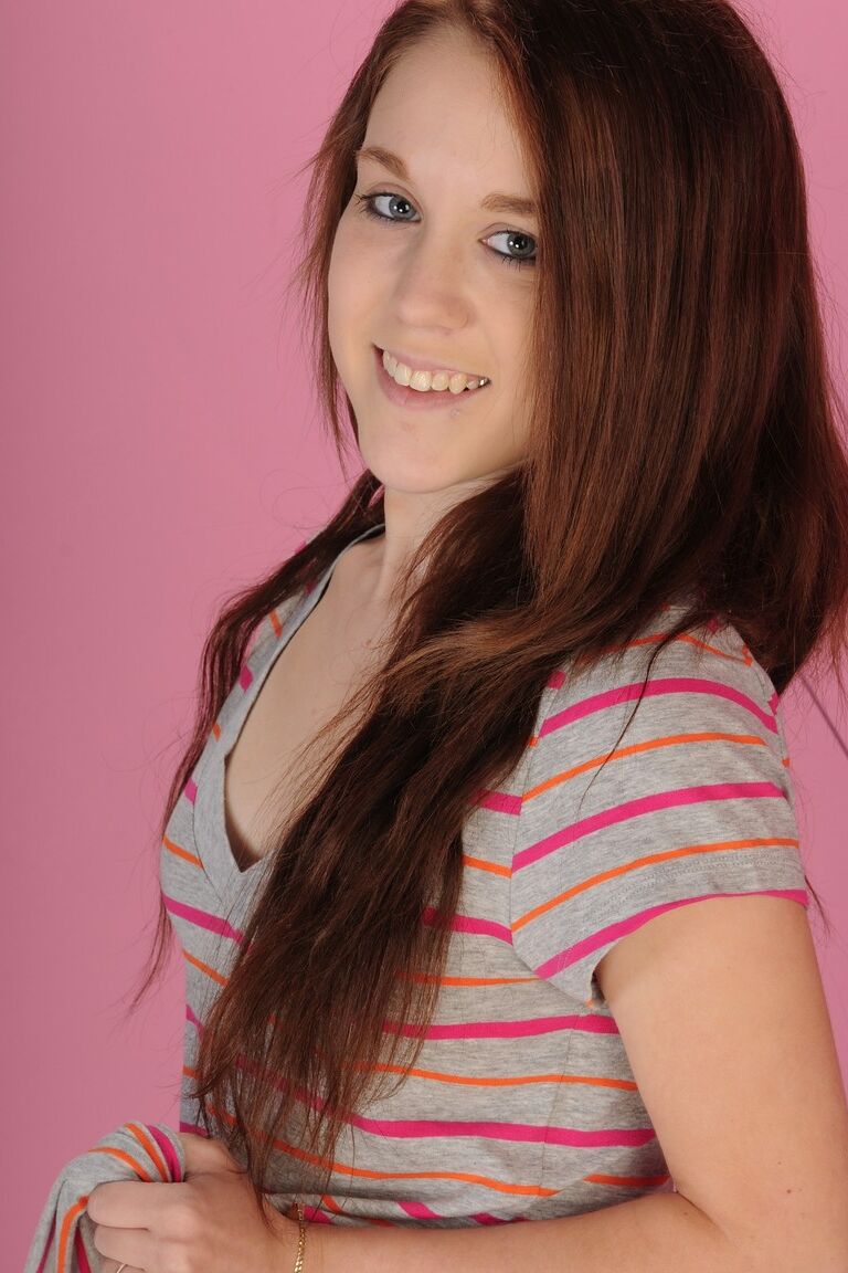 21P Karups Amateurs de la ville natale Trinity Rae