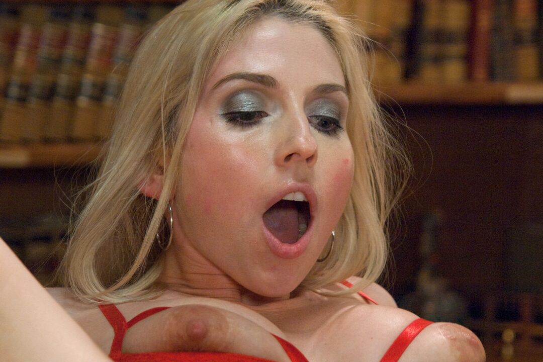 21P Tout Butt Christie Stevens, Dana DeArmond, Marica Hase