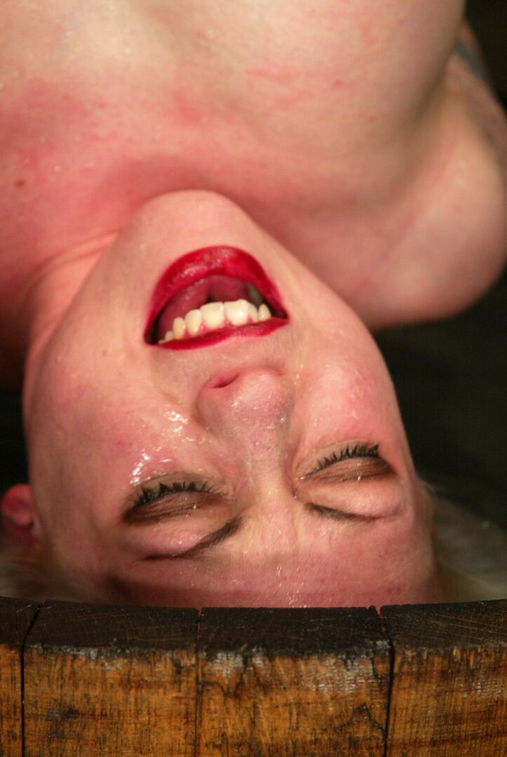 21P Water Bondage Lorelei Lee
