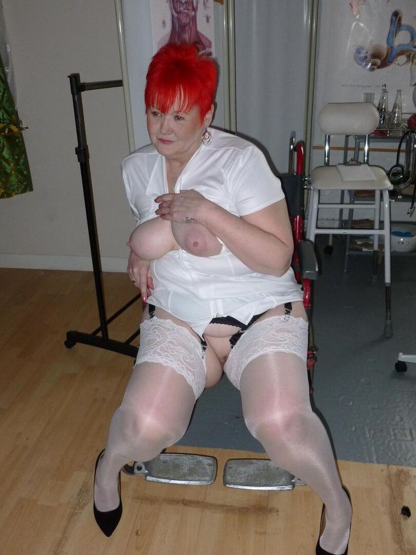 20P Redheaded nurse Valgasmic Exposed and a busty older lady play with a skeleton