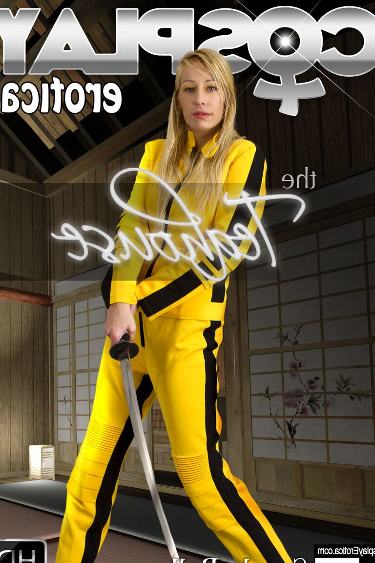 12P SandyBell em The Teahouse nua cosplay