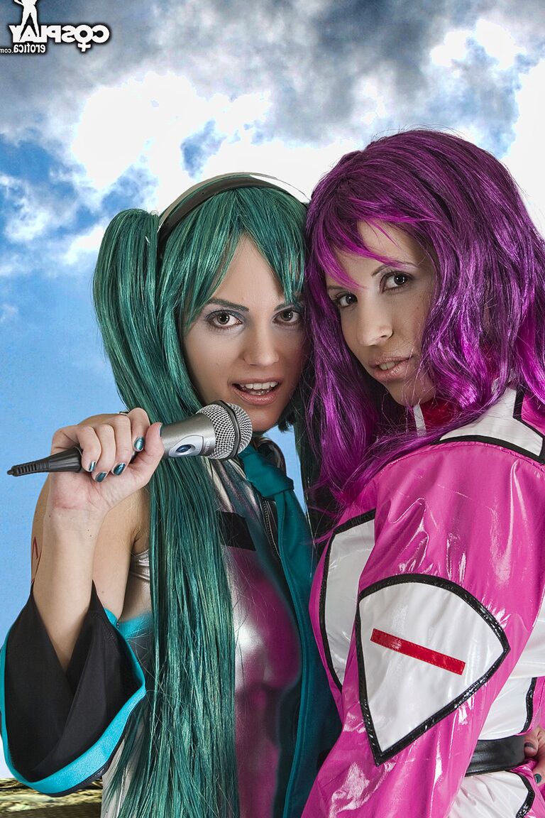 12P Destiny, cosplay nu Miku Vocaloid