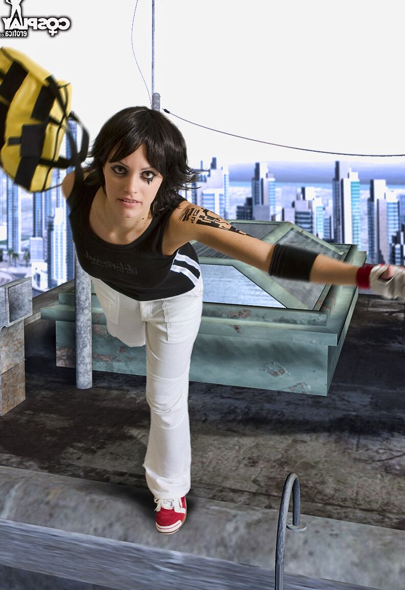 12P Фэйт Коннорс, обнаженный косплей Mirror's Edge