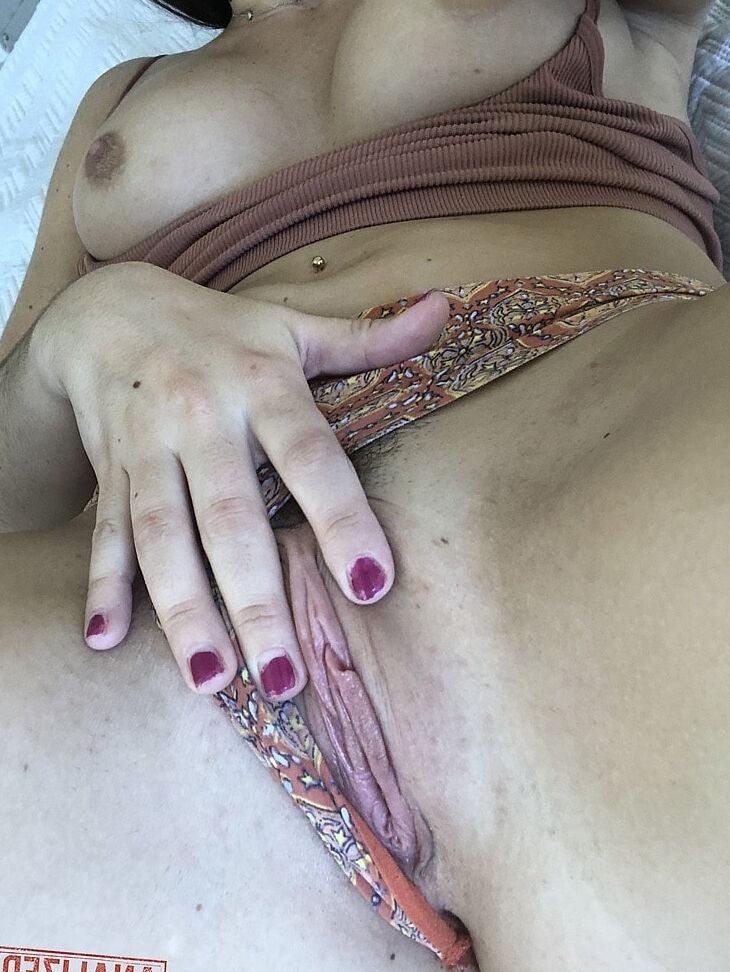 21P Short honey Keira Croft takes selfies of her amazing butt cheeks