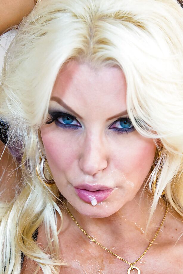 16P Cougar in stockings Brittany Andrews gets banged doggy-style in reality