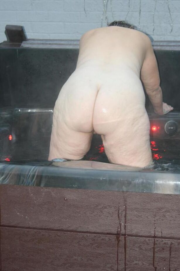 20P Fat oma changes into nylons and heels after lounging naked in hot tub