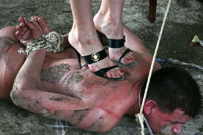 16P These ladies will trample the bastard into hell on this abandoned farm
