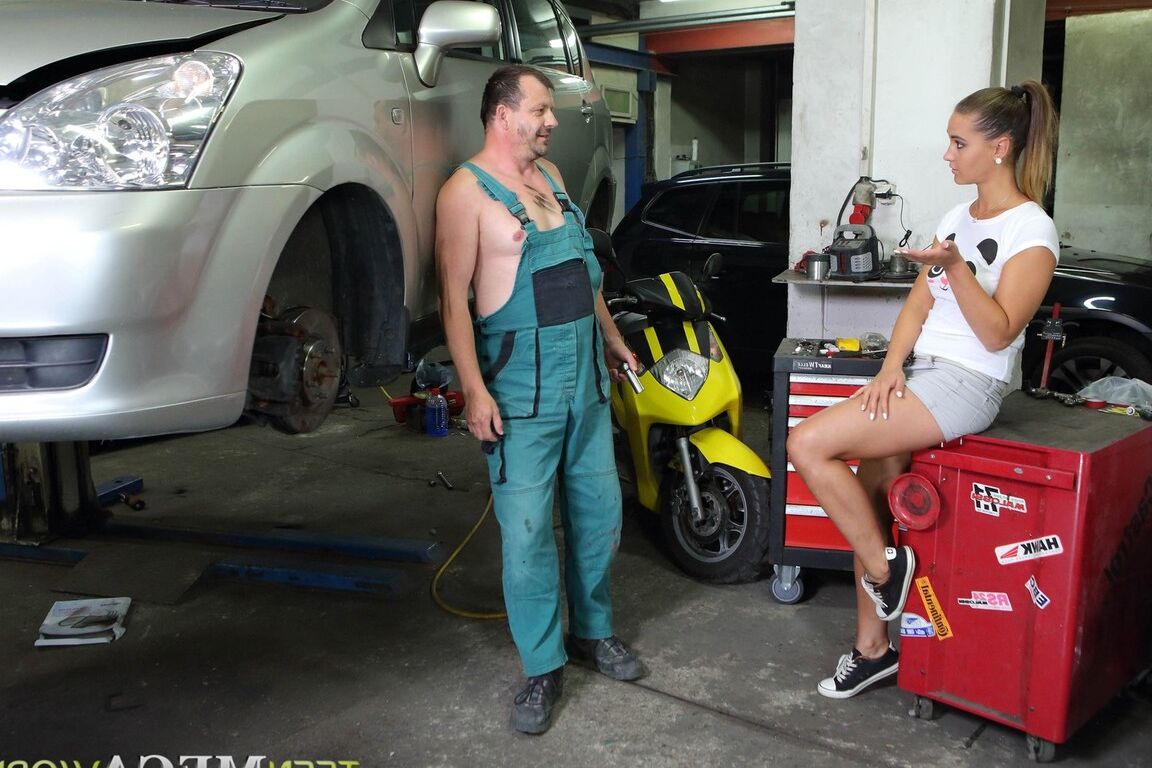 16P Mature mechanic fixes both a broken car and a sex hungry cutie